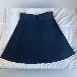 Ann Taylor knee length stretchy flowy skirt
